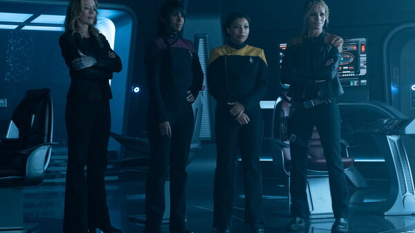 Jeri Ryan Seven of Nine Titan-A Enterprise-G Crew