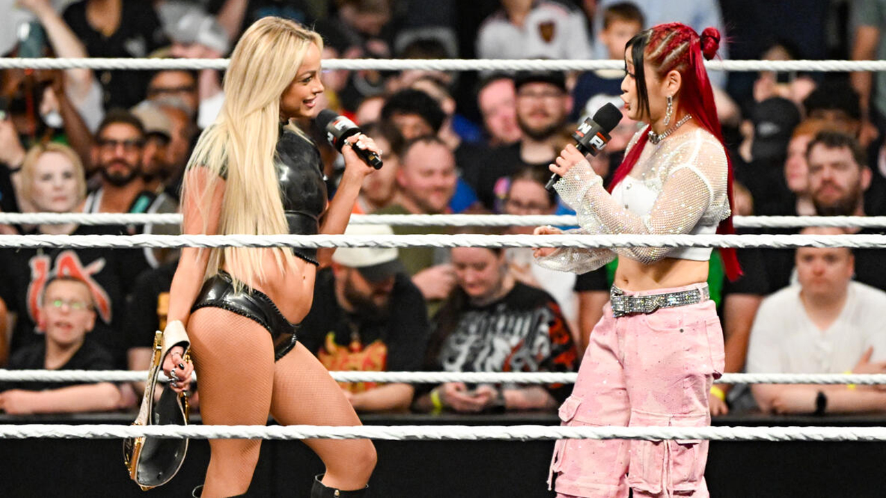 WWE Raw Liv Morgan Iyo Sky