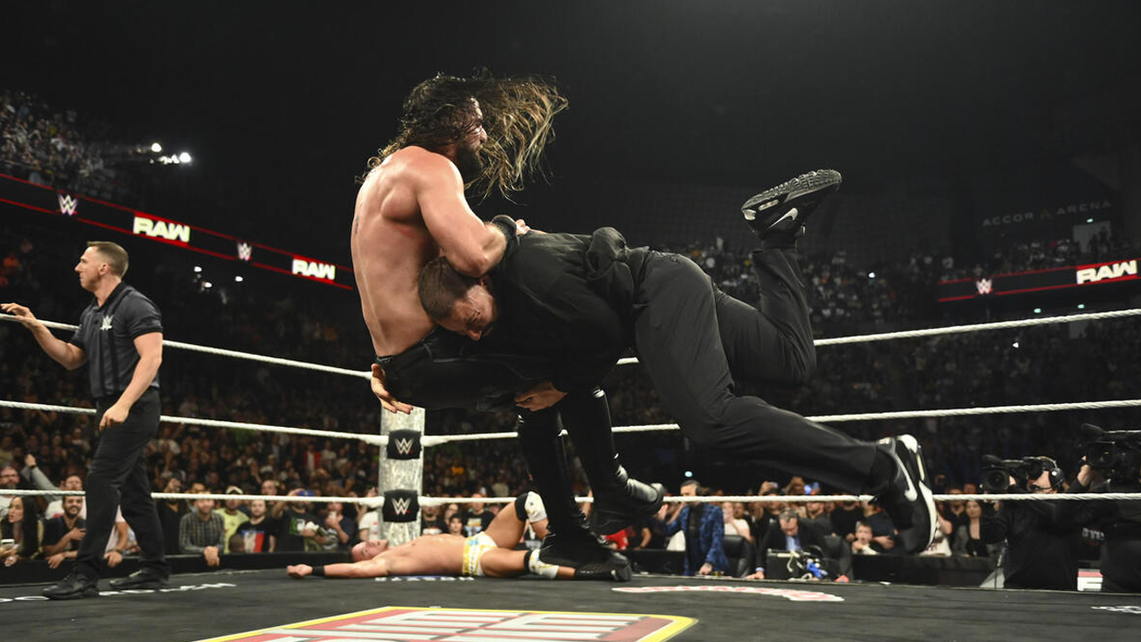 WWE Raw Seth Rollins Bron Breakker