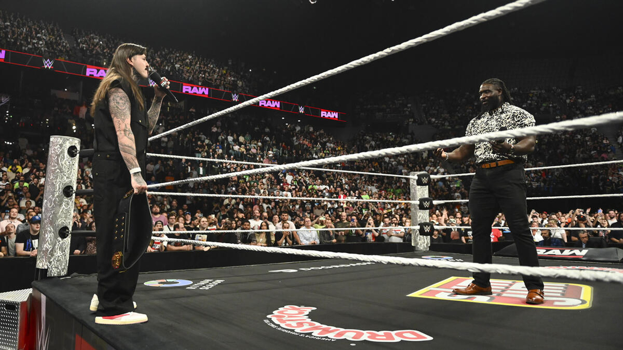 WWE Raw Dominik Mysterio Oba Femi