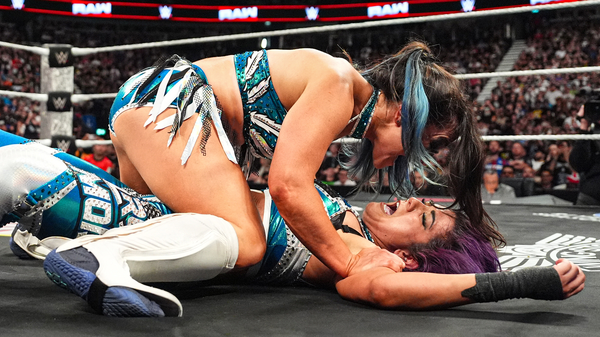 Bayley Lyra Valkyria