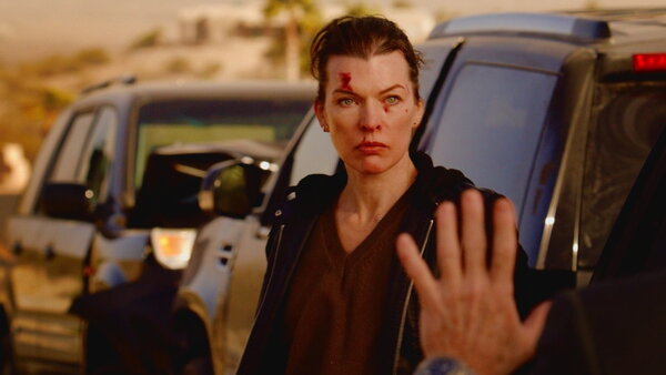 Protector Milla Jovovich