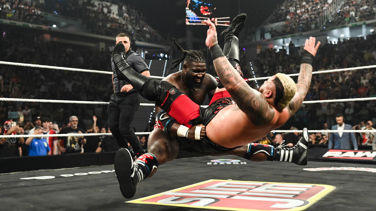 WWE Raw Oba Femi Solo Sikoa