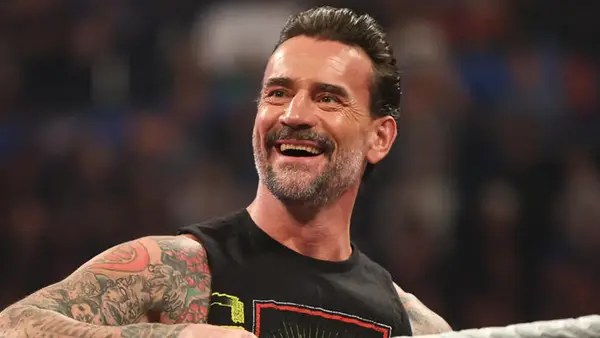 CM Punk Teases WWE SmackDown Jump During MMA Appearance (WWE News)