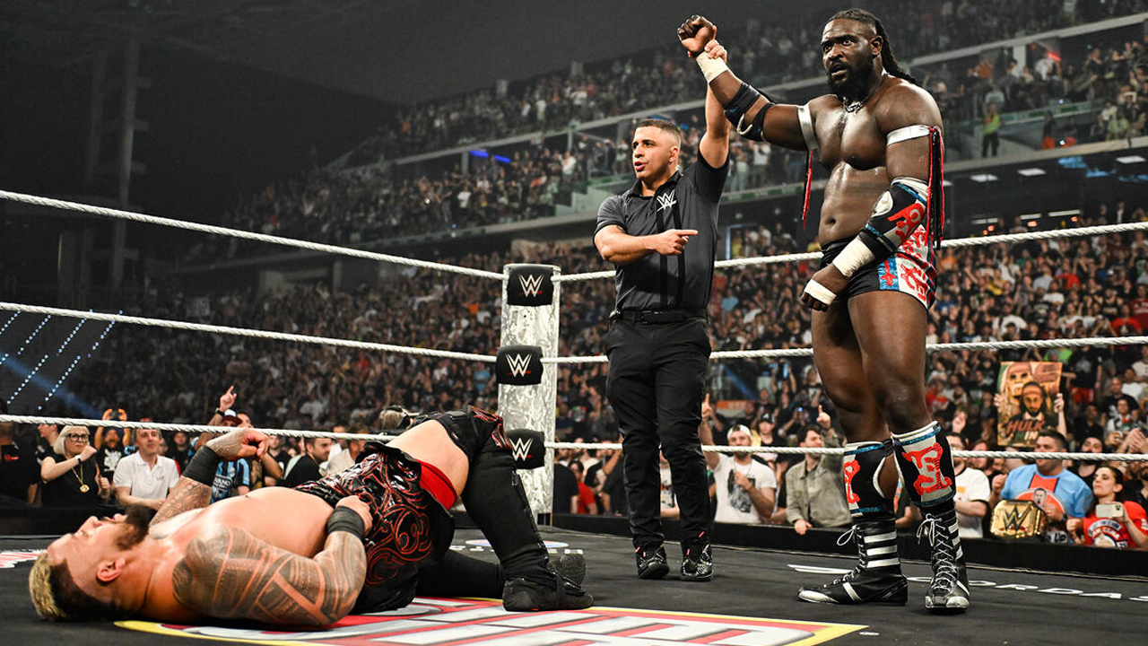 WWE Raw Solo Sikoa Oba Femi