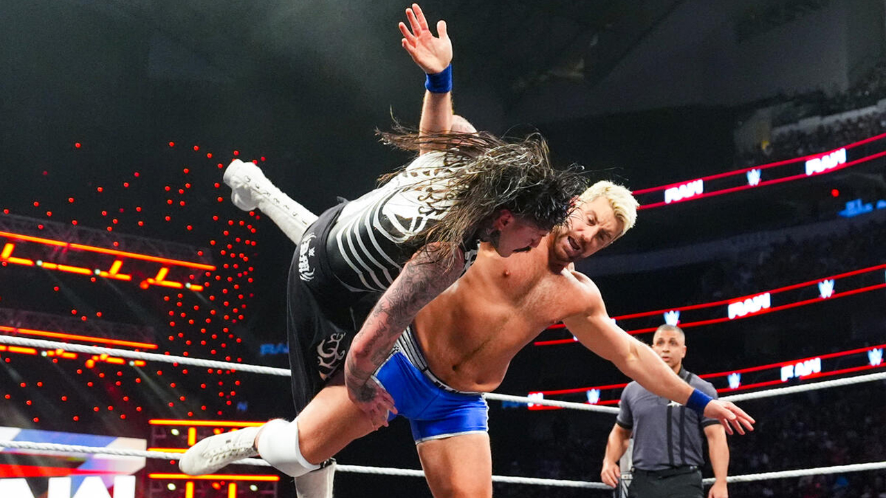 WWE Raw Dominik Mysterio Joe Hendry