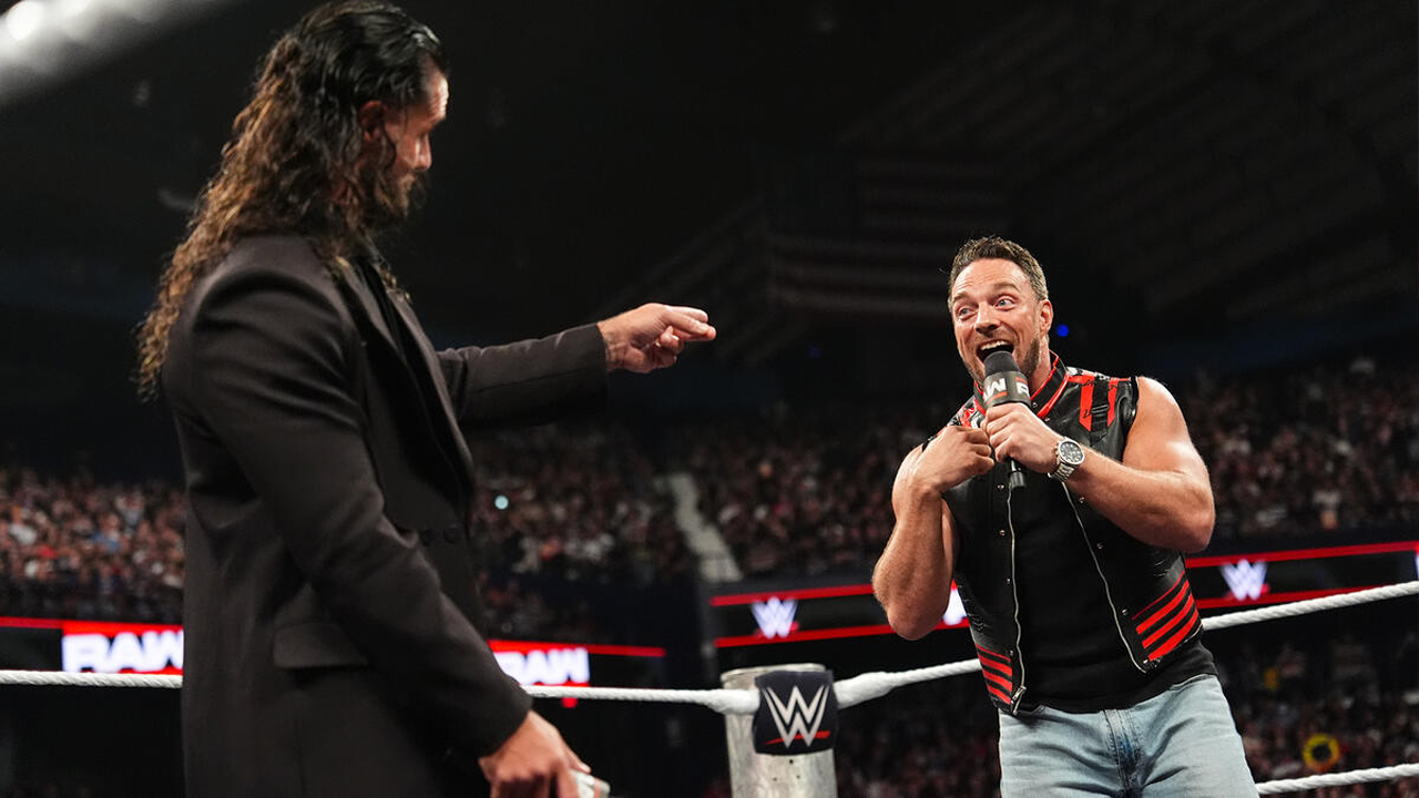 WWE Raw Seth Rollins LA Knight