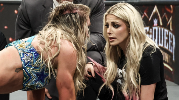 Charlotte Flair Alexa Bliss