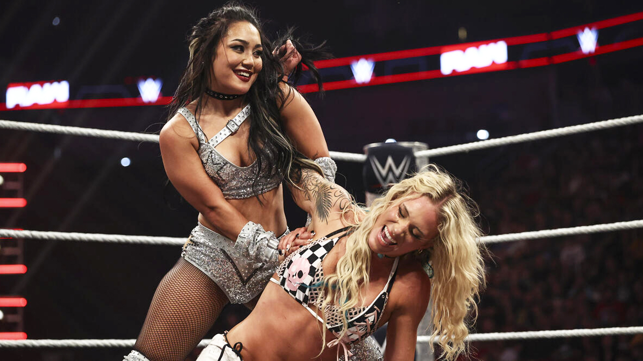 WWE Raw Roxanne Perez Sol Ruca
