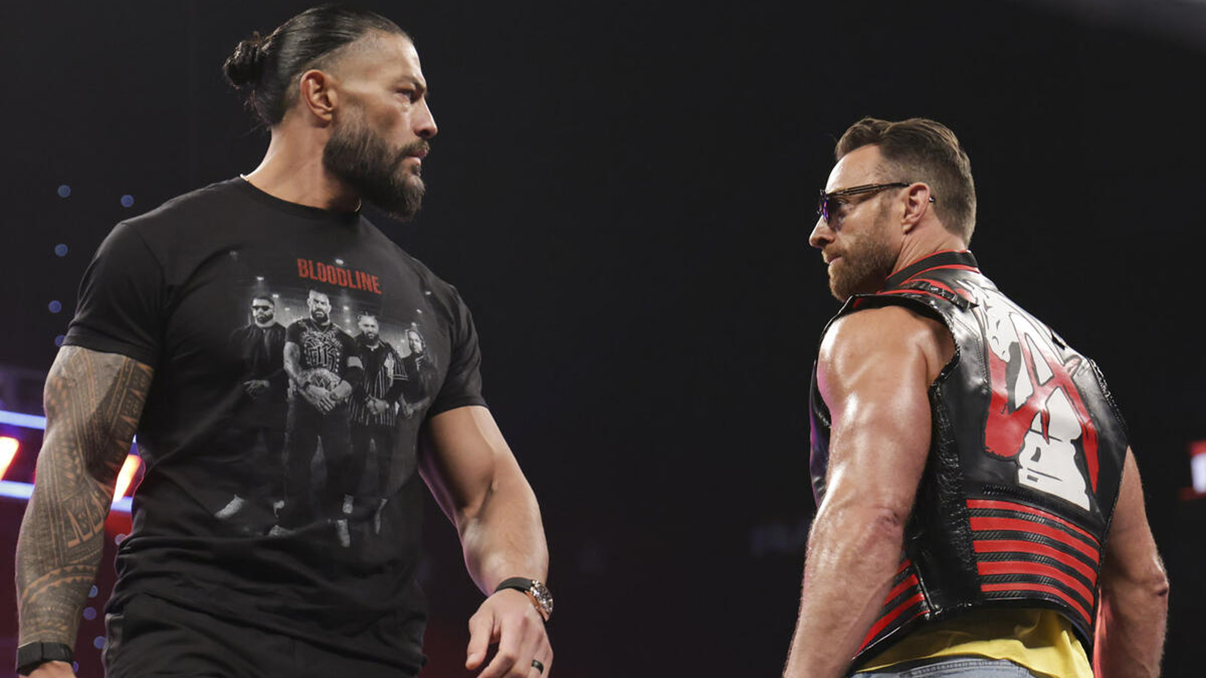 WWE Raw Roman Reigns LA Knight