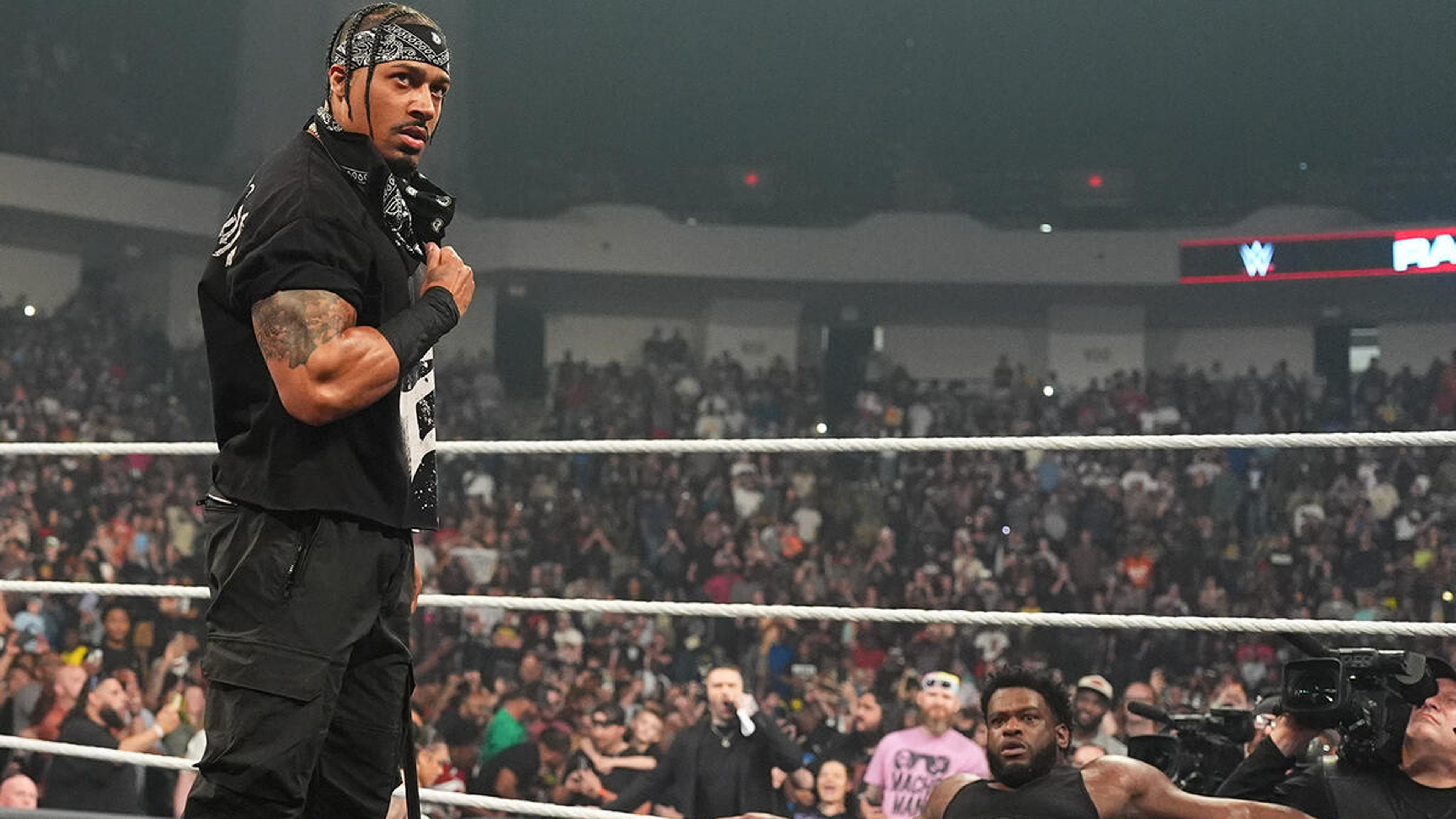 WWE Raw Carmelo Hayes Royce Keys 946